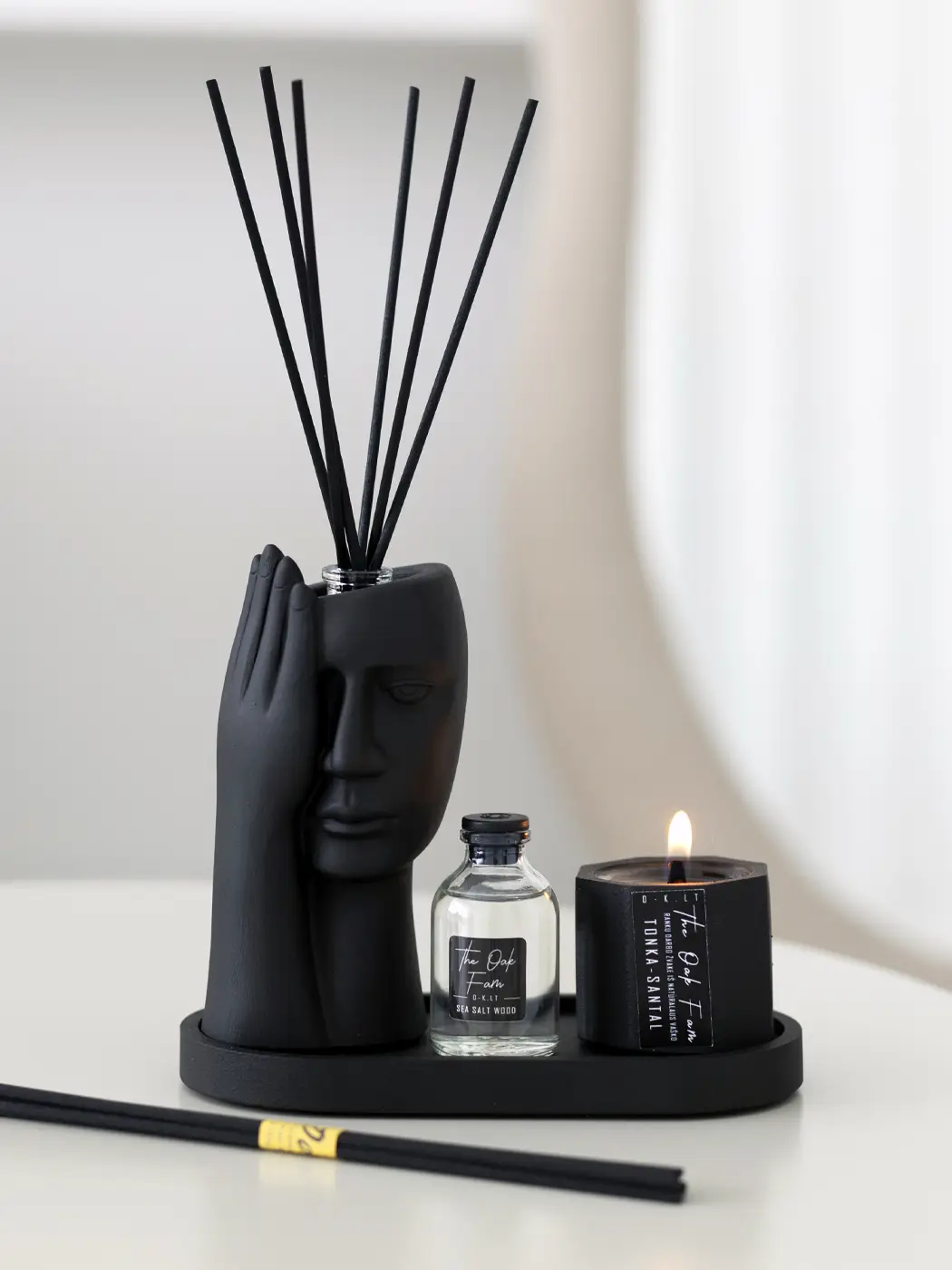 rinkinys: figūrėlė „shy” + 2 buteliukai su aromatu + žvakė + padėkliukas + 2 lazdelių komplektai! rinkinys: figūrėlė „shy” + 2 buteliukai su aromatu + žvakė + padėkliukas + 2 lazdelių komplektai!